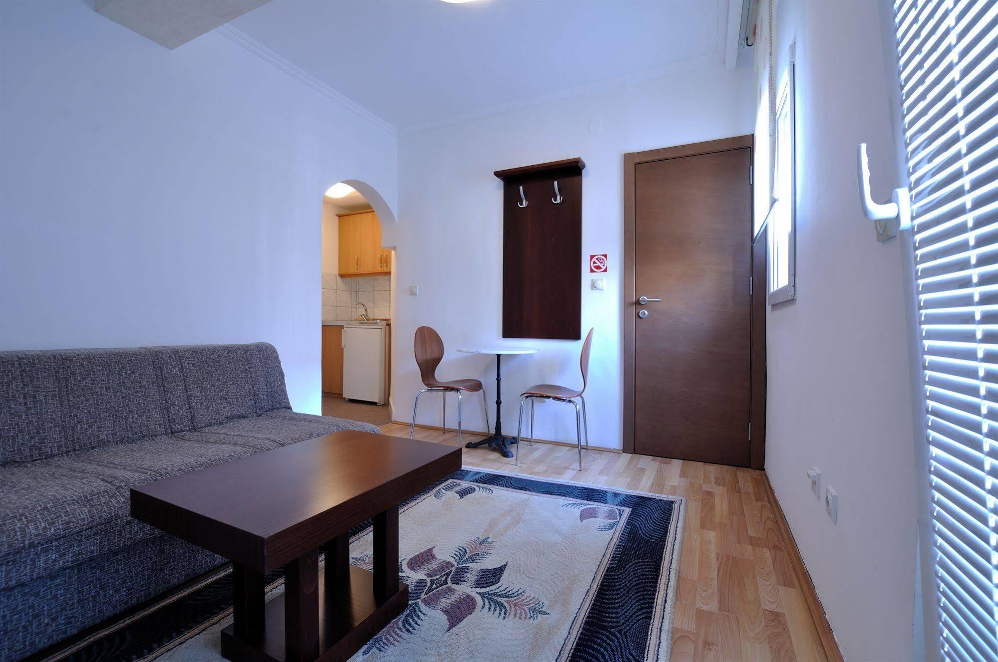 Vila Duric - Ex Hotel Duric Petrovac Luaran gambar