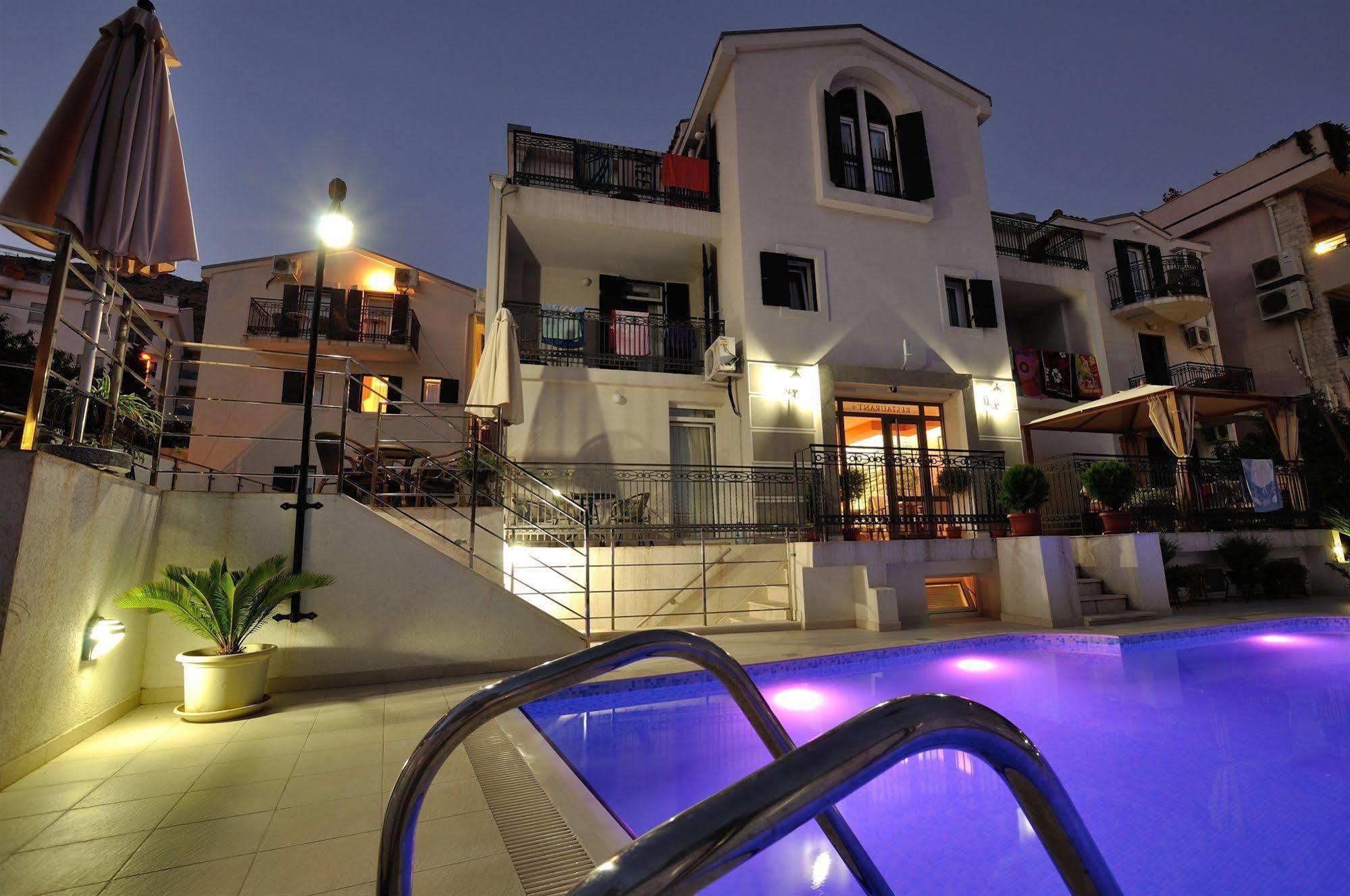 Vila Duric - Ex Hotel Duric Petrovac Luaran gambar