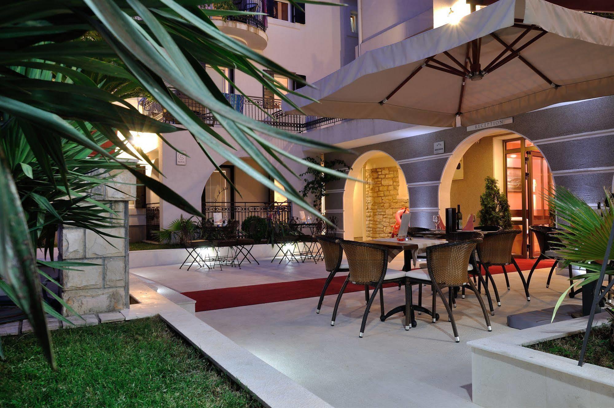 Vila Duric - Ex Hotel Duric Petrovac Luaran gambar